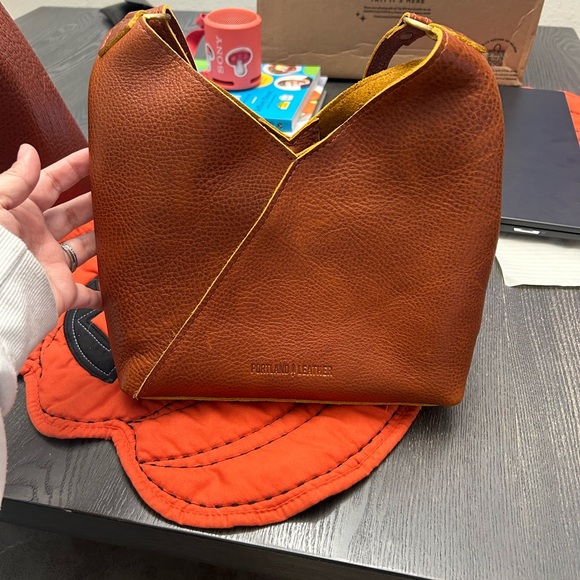 Portland Leather Sienna Bag Small - Picture 1 of 1